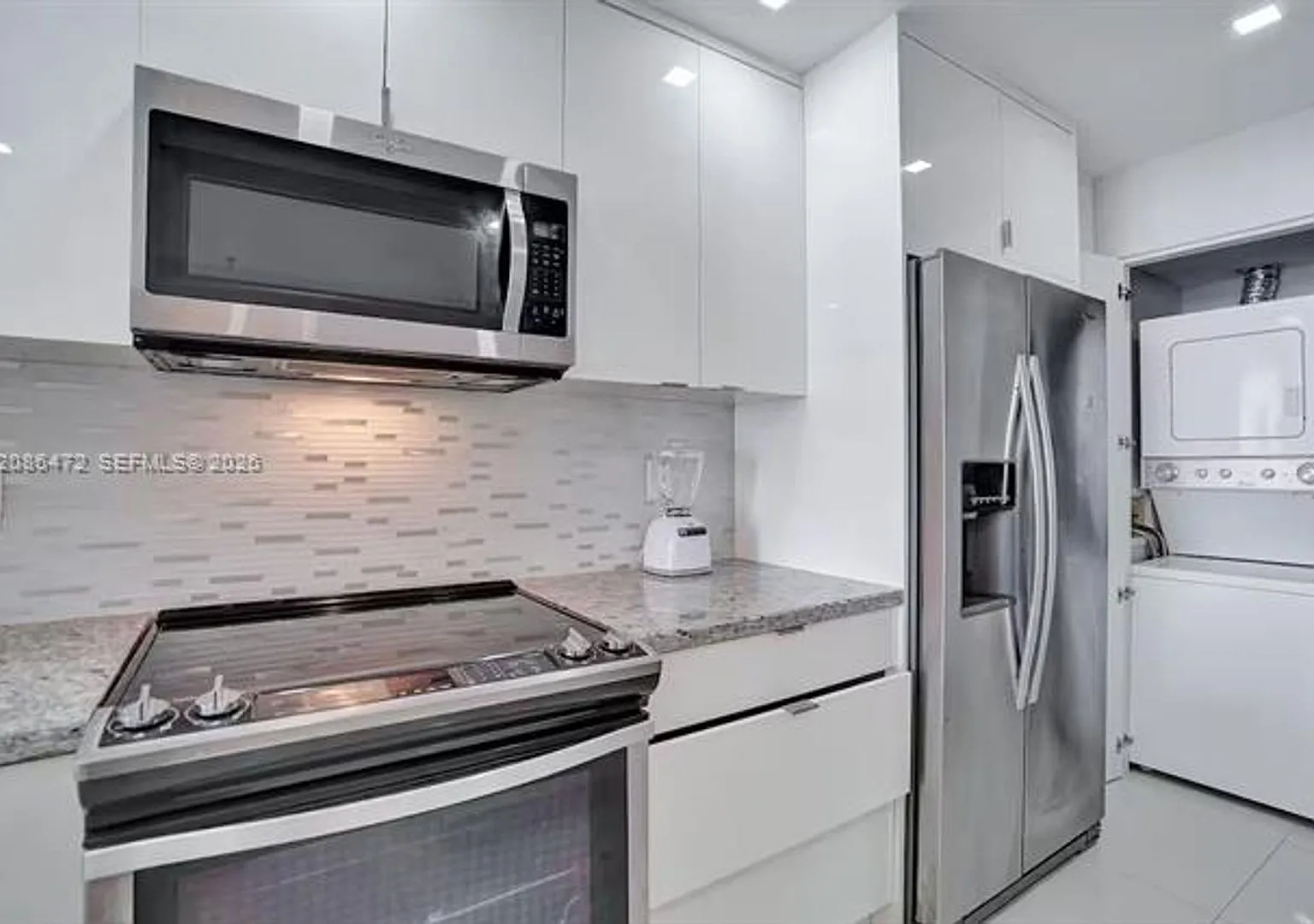 1717 N Bayshore Dr cu-A-4244, Miami, FL 33132 — Photo 1
