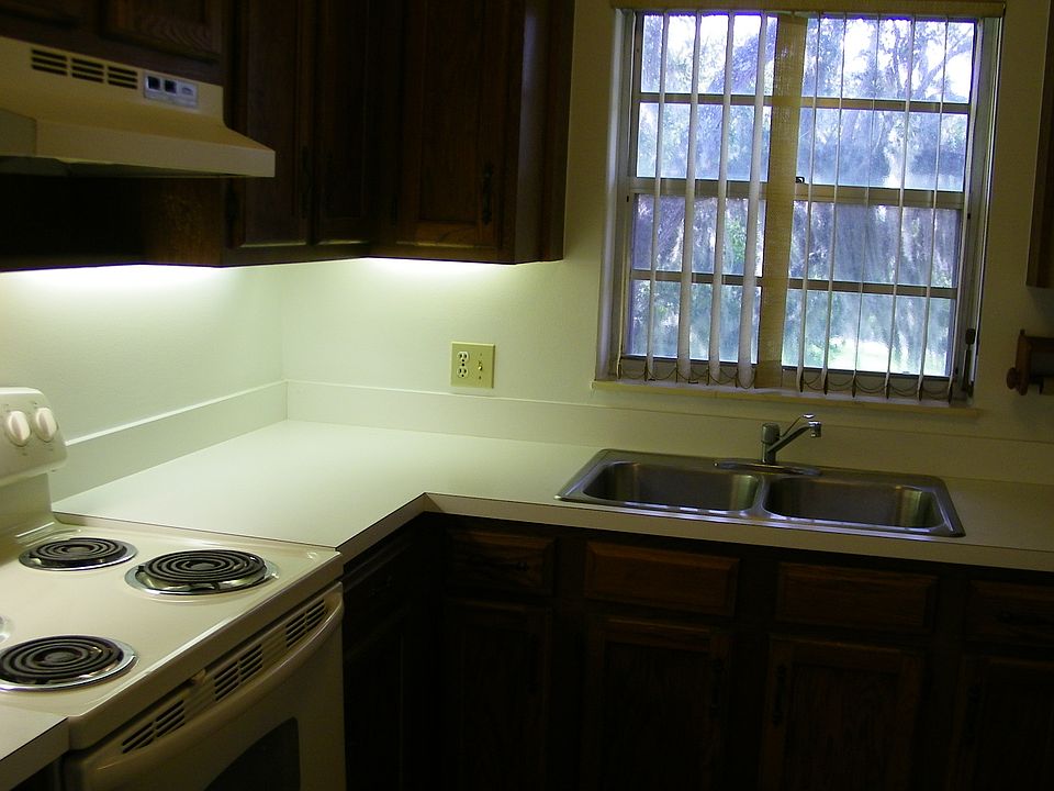 1st image of 6 Vista Gardens Trl