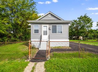 303 Princeton Ave, Lockport, IL 60441