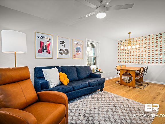 5th image of 1129 W Beach Blvd #106