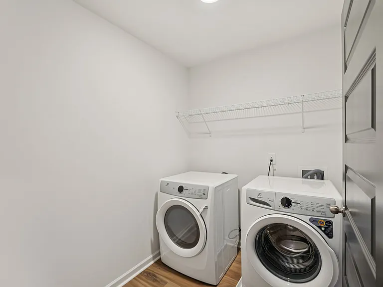Quinn Residences at Dorchester Place — Photo 244