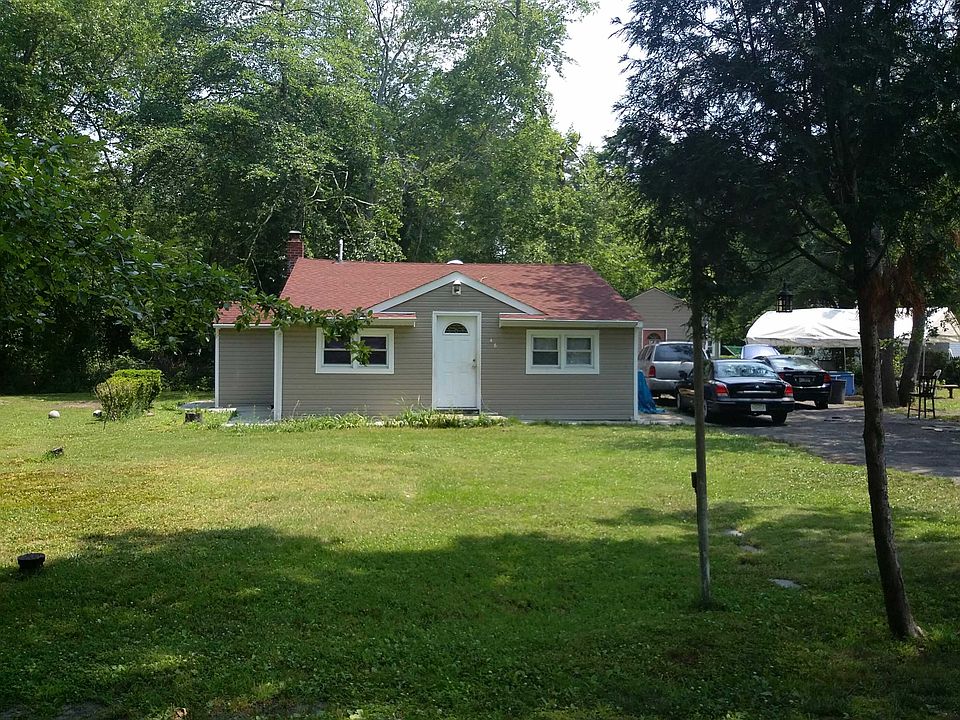 1st image of 46 Peony St