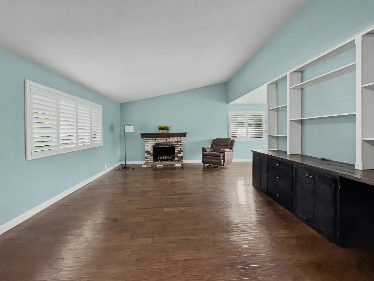 4 bed, 1851 sqft, $3,500 — Photo 4