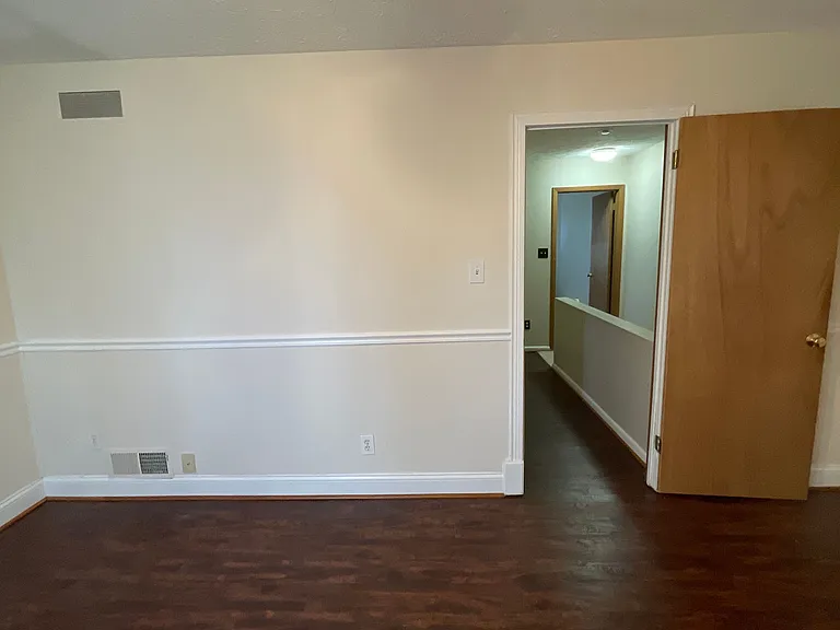 210 Woodhaven Dr — Photo 19