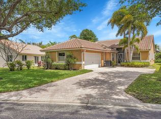 5295 Grande Palm Cir, Delray Beach, FL 33484