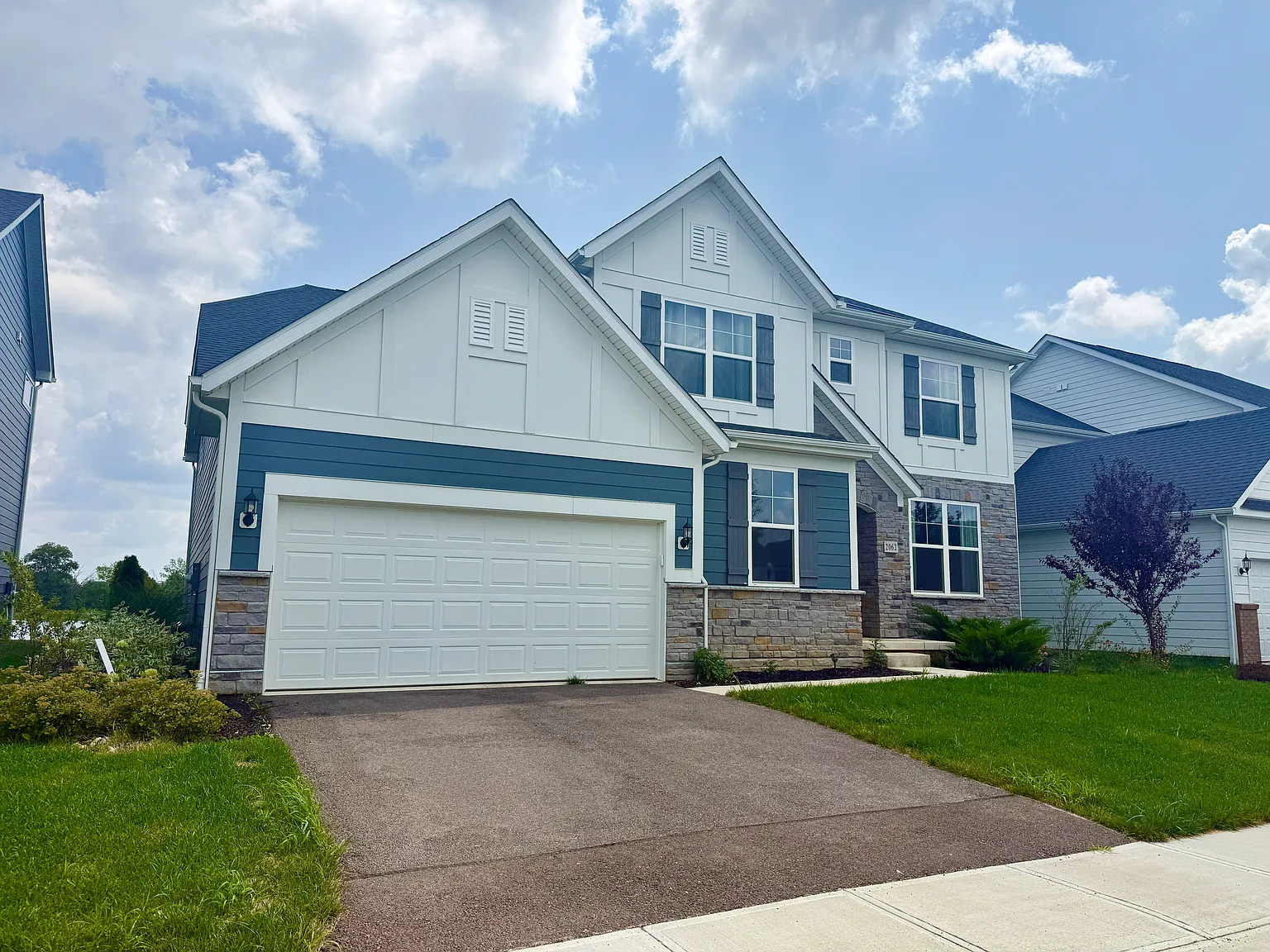 4 bed, 2.5 bath, 3771 sqft, $4,495 — Photo 2
