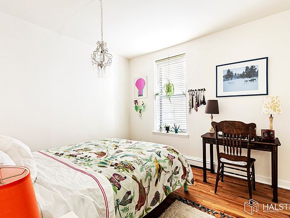 3rd image of 286 Saint Johns Pl APT 3B