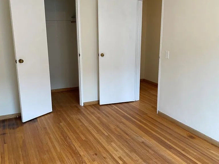 4610 Bryant Ave S — Photo 20