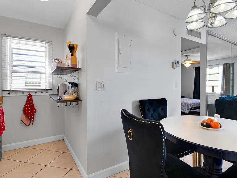 415 NE 2nd St #209 — Photo 23