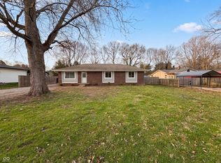 4663 W Runyon Lake Dr, Greenwood, IN 46143