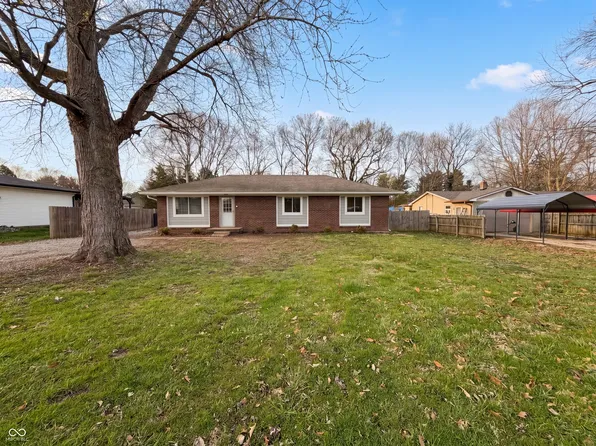 4663 W Runyon Lake Dr, Greenwood, IN 46143
