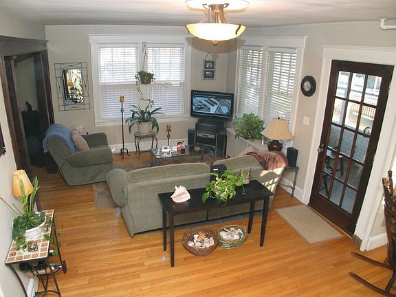 Hardwood, open flow, Sun Porch 