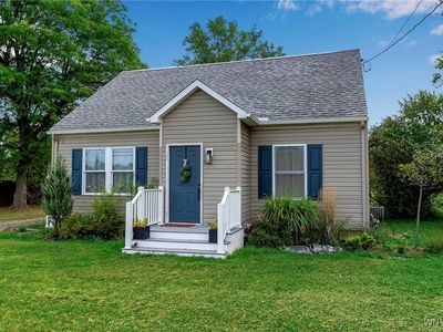 689 Paradise Rd, East Amherst, NY, 14051