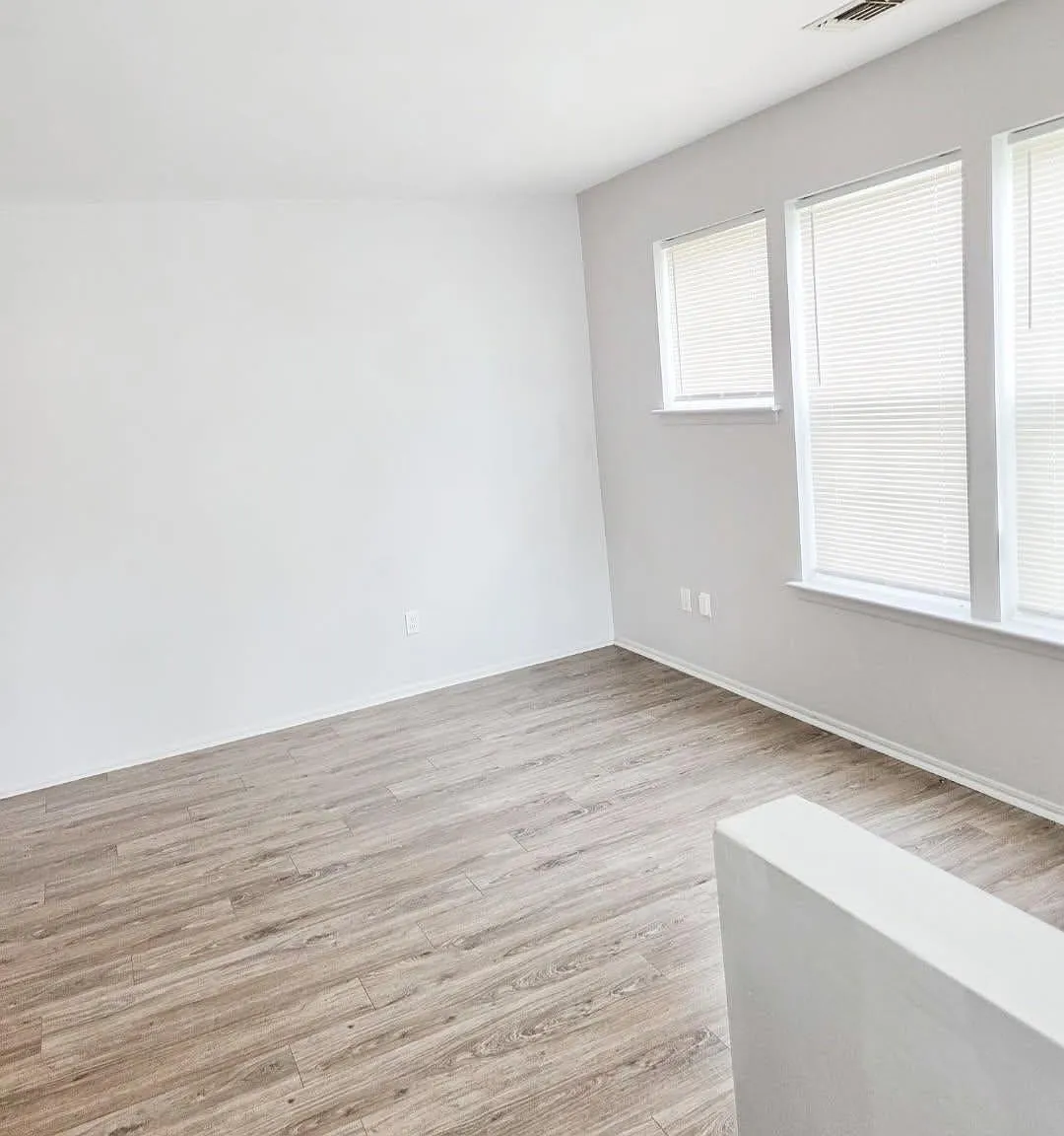 1 bed, 2311 sqft, $2,550 — Photo 3