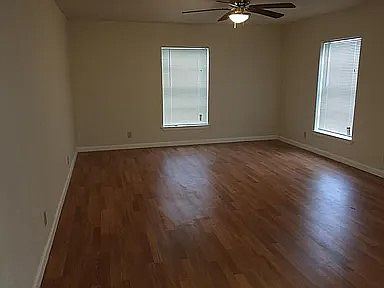 5th image of 163 Hood Dr