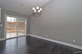 5th image of 224 Culloden Moore Dr