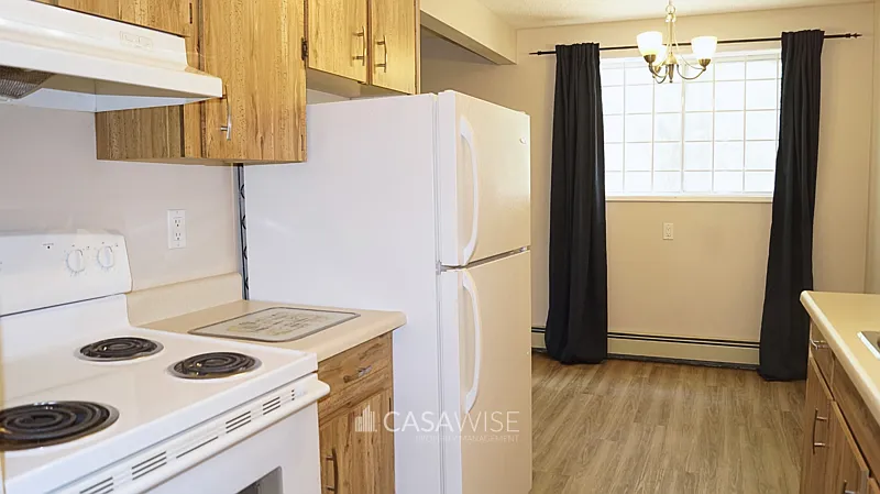 1 bed, 1.0 bath, 728 sqft, $1,225 — Photo 2
