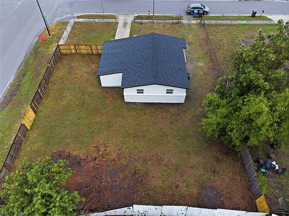 3rd image of 7924 DAHLIA AVENUE