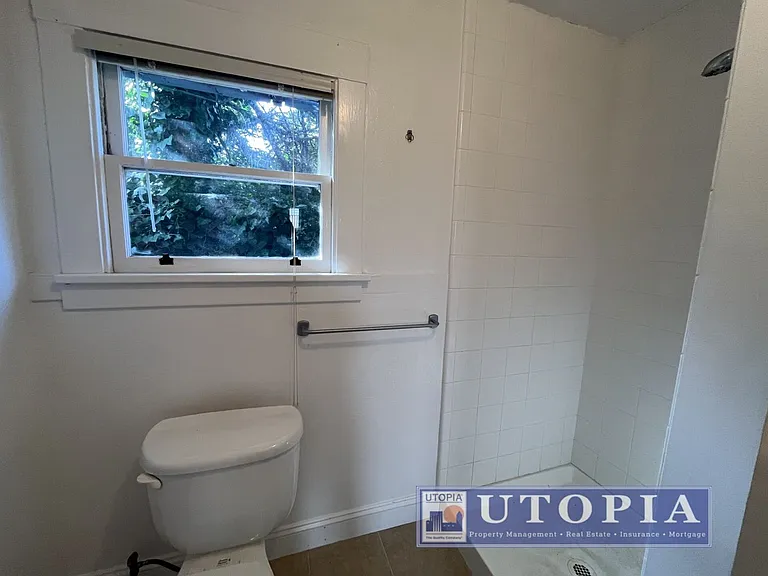 NewB SCZ 204 Hollister — Photo 11