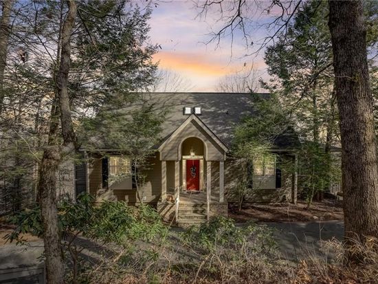 56 N Sanderlin Mountain Dr, Jasper, GA 30143