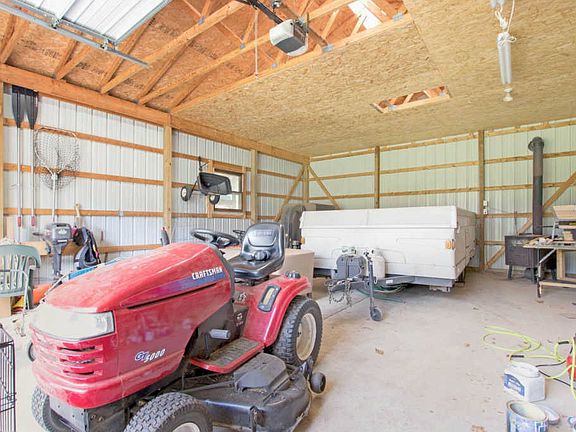 5th image of 10461 Acorn Ln