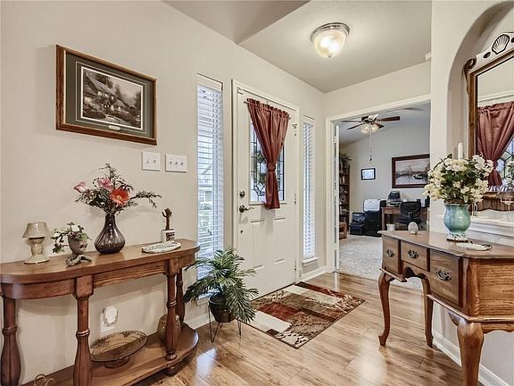 5th image of 1807 Colorado Bend Dr