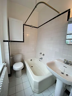 Rented by Avenues Real Estate | media 15