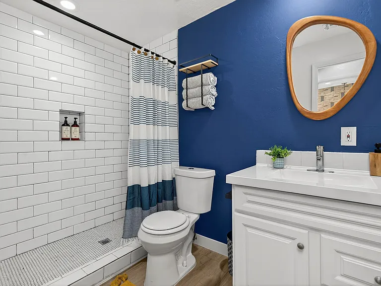 1341 E Willetta St #B — Photo 4