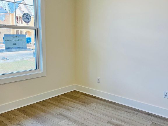 5th image of 416 Destiny Farm Ln