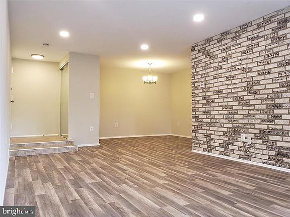 4th image of 405 Christopher Ave #40