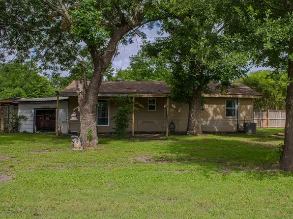 250 NW 9th St, Cooper, TX 75432
