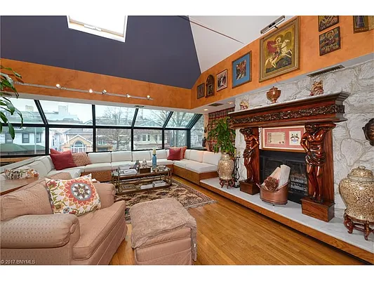 Sold by Keller Williams Realty Empire | media 9