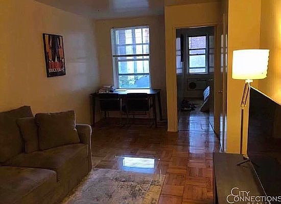 3rd image of 243 E 81st St #6D