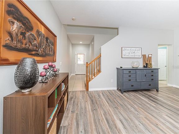 5th image of 1524 Hillview Ln