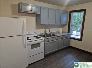 521 E Broad St APT 2, Tamaqua, PA 18252