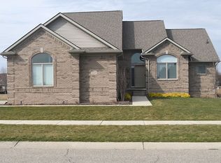 9209 Copper Ridge Dr, Davison, MI 48423