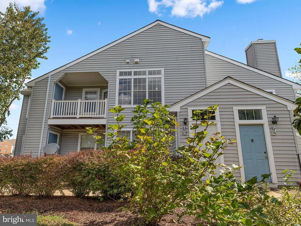 Devon Hills Condo — Photo 2
