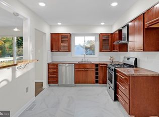 112 Hemmings Way, Lawnside, NJ 08045