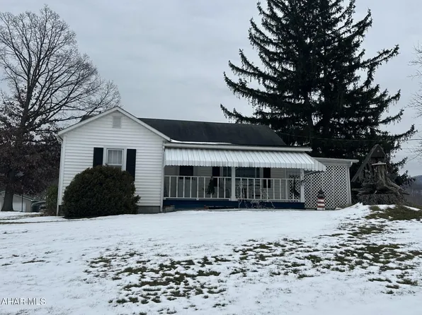 548 Main St, Manns Choice, PA 15550