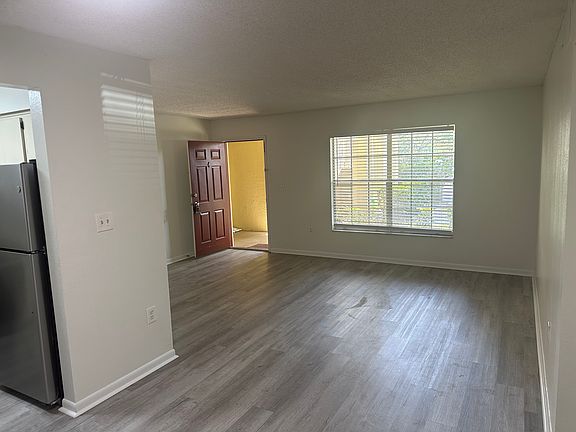 Living area_07192023
