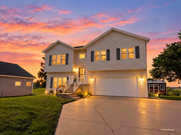6738 Henry Rd, Belleville, WI 53508