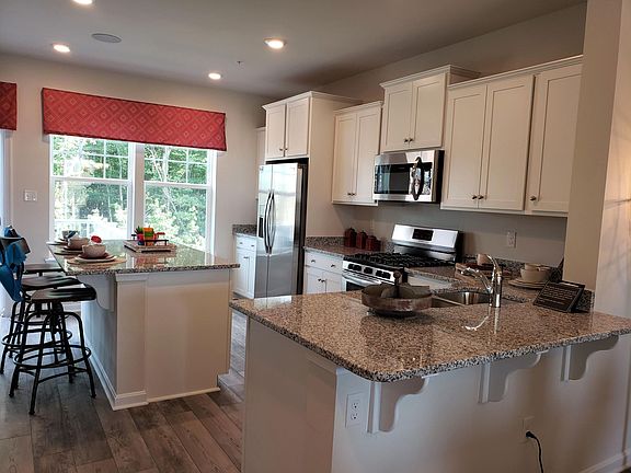 5th image of 7934 Patterson Way