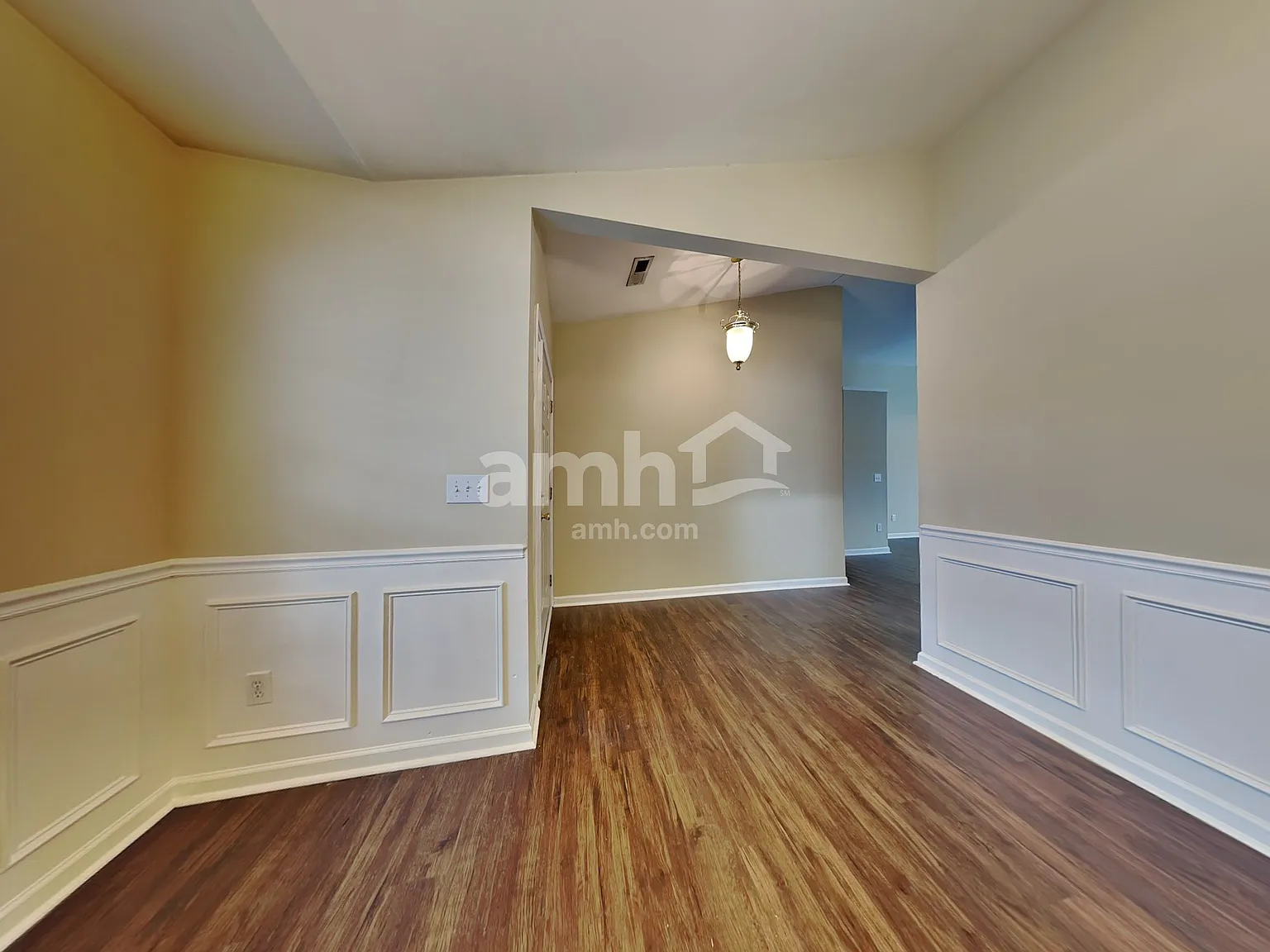 3 bed, 2.0 bath, 1848 sqft, $2,225 — Photo 4