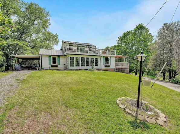 3913 Saul Ln, Roanoke, VA 24014