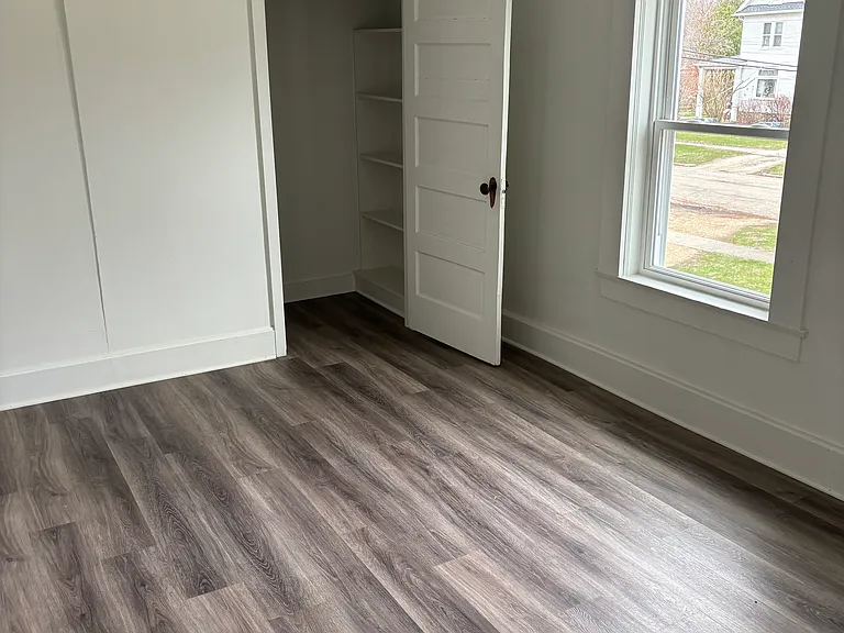 322 W Washington St — Photo 13