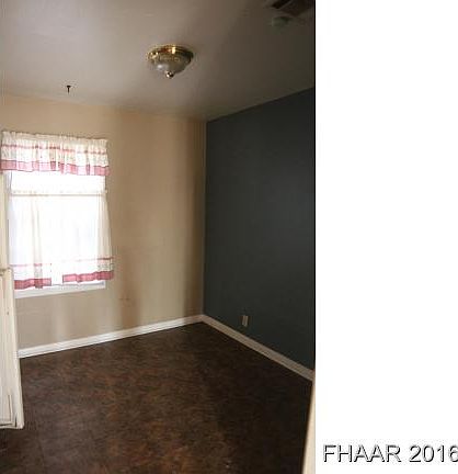 3rd image of 627 Brook Dr
