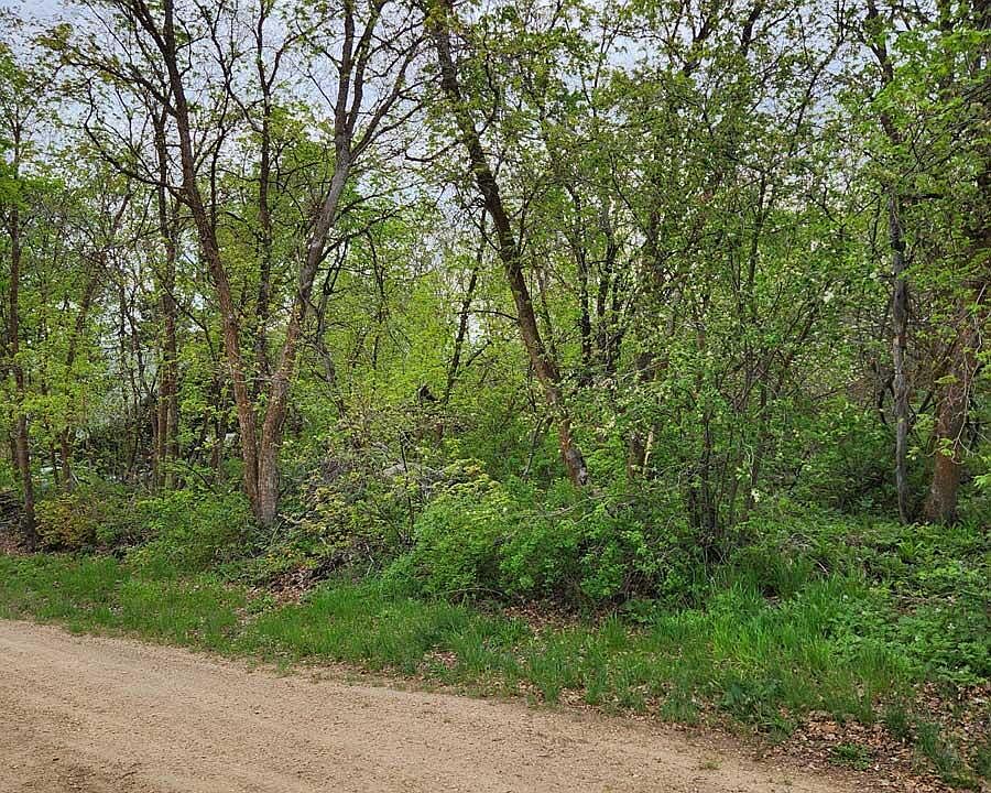 2nd image of W Geneva Drive Ln #10