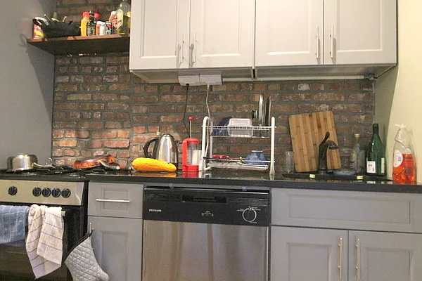 Rented by GFI Realty Services LLC | media 22