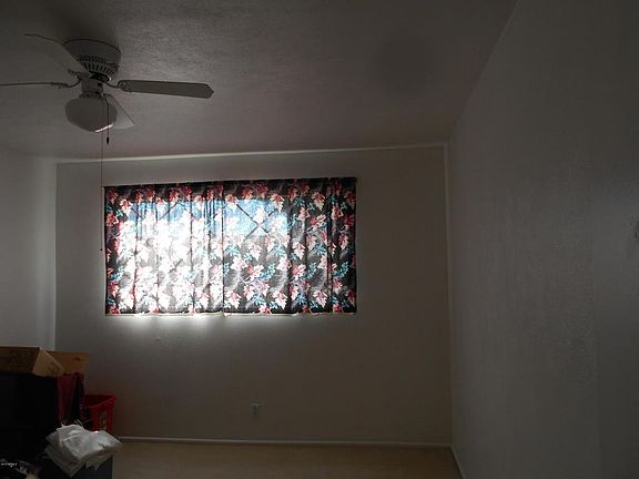 3rd image of 3040 W Corrine Dr