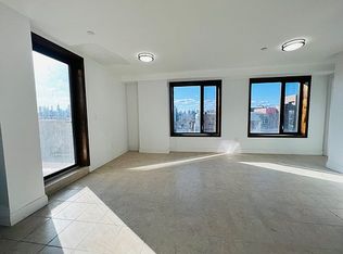 30-63 31st St #2, Astoria, NY 11102